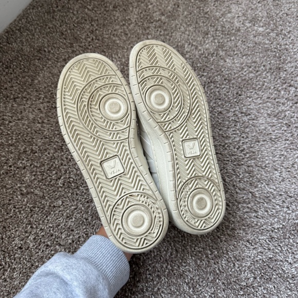 Veja Women’s V-12 Sneakers in Extra White - Picture 10 of 11